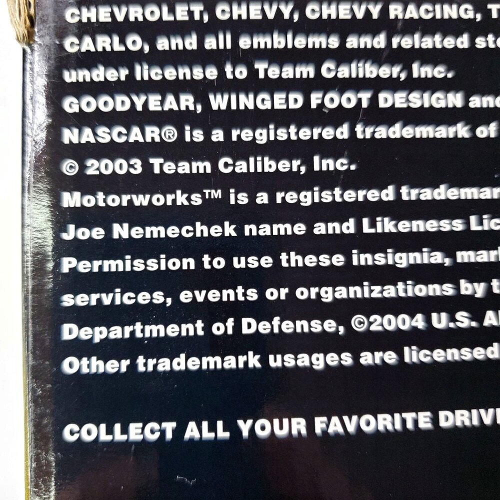 VTG Motorworks Joe Nemechek U.S. Army 01 NASCAR 1:24 Scale Die-Cast Car 2003 - Picture 9 of 9